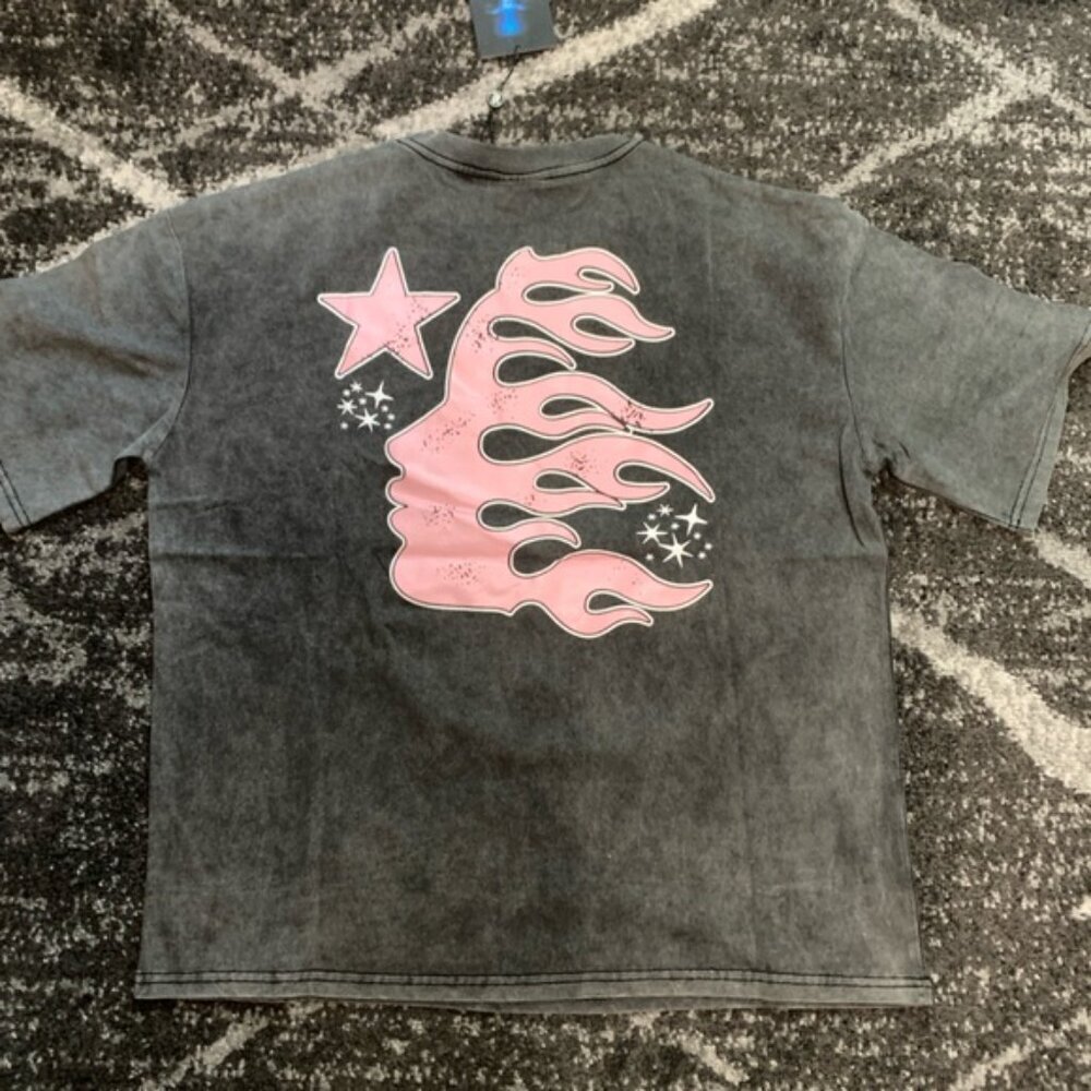 Hellstar Paradise Girls  T-Shirt Men’s Large, Medium, Small - Picture 3 of 3